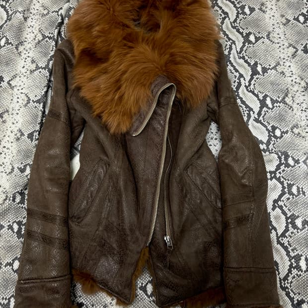 [VKEI SHALANG] High-Neck Python Fur drap