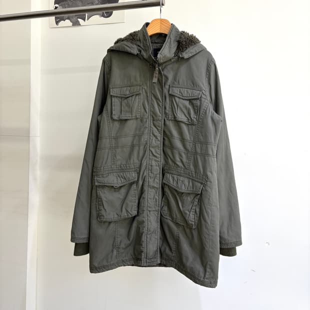 BEAUMONT CARR 자켓