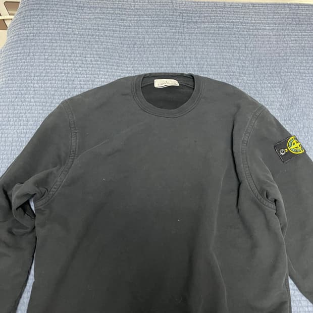 스톤아일랜드 맨투맨