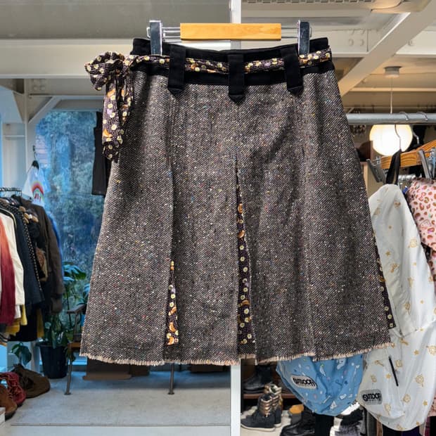 Power plant 벨티드 울 스커트