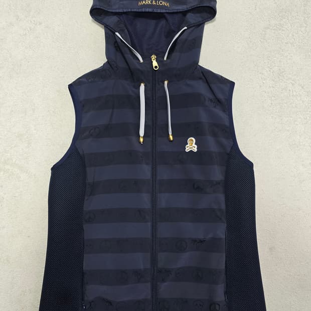 마크앤로나 네이비 후드 바람막이 조끼 M
