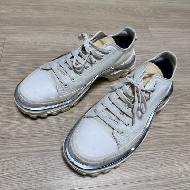 라프시몬스 뉴러너 UK8.5 사이즈(275)