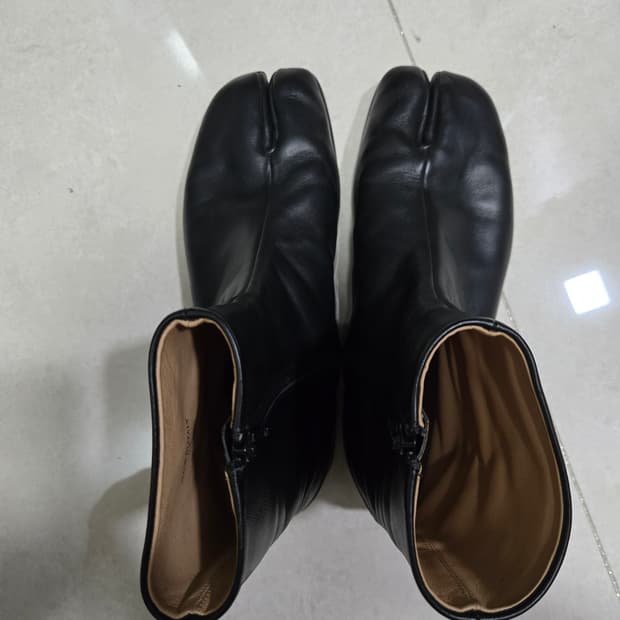 마르지엘라 타비 43사이즈