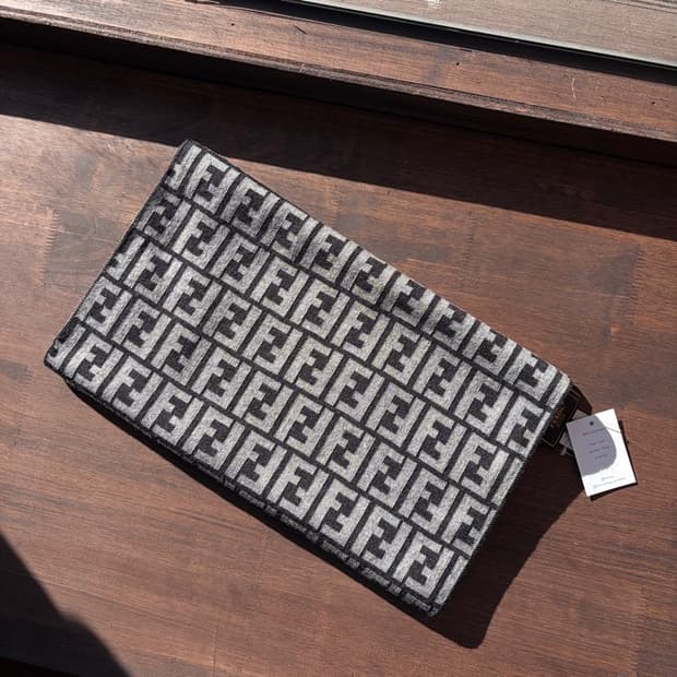 15497 - 펜디 주카 울 머플러 (버진 울 100%)