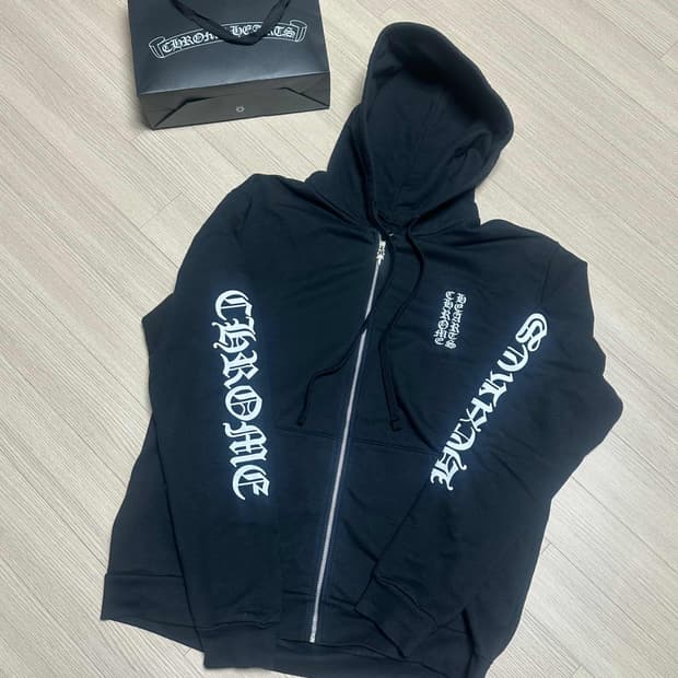 크롬하츠 버티컬 롱 플리스 집업 후드 블랙 L사이즈 시착만한 새상품