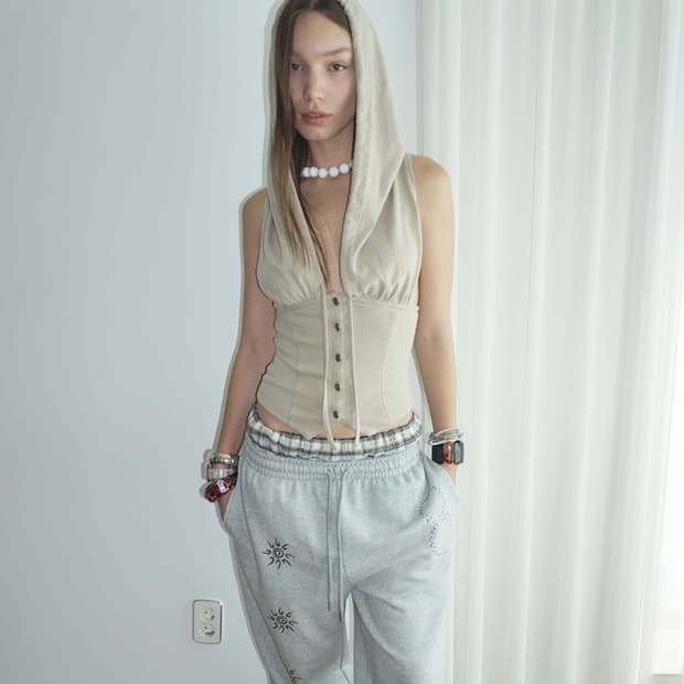 스컬프터 Classic Sleeveless Hoodie Beige (S)