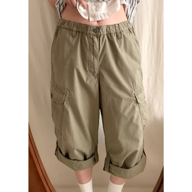 유니클로 카키 버뮤다 팬츠