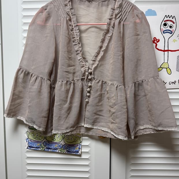 일본 빈티지 뮤트 베이지 블라우스 15,000원