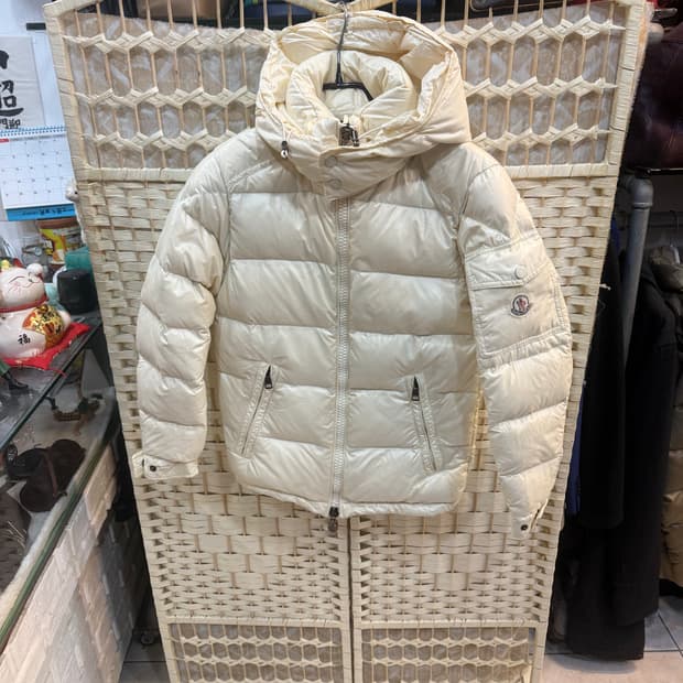 00/44 정품 몽클레어 마야 후드패딩 팝니다