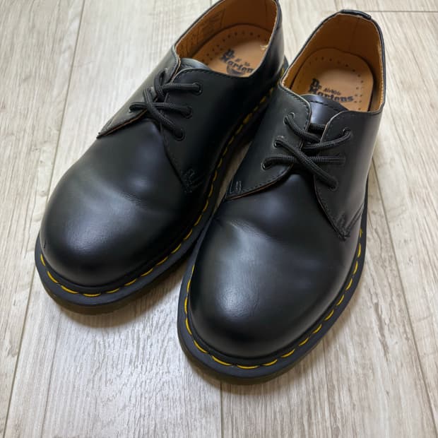 닥터마틴 1461 3홀 스무스 230