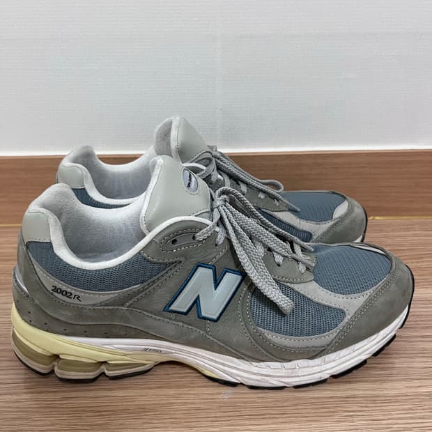 뉴발란스 2002