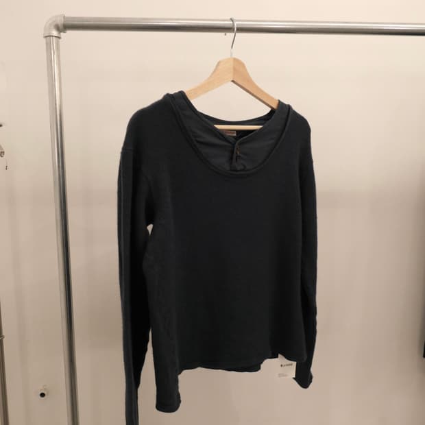 캐피탈 레이어드 헨리넥 롱슬리브