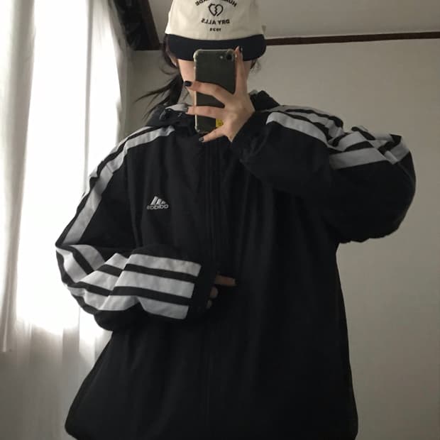 아디다스 00s 블랙 누빔패딩