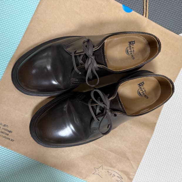 닥터마틴 아키2 브라운 uk4