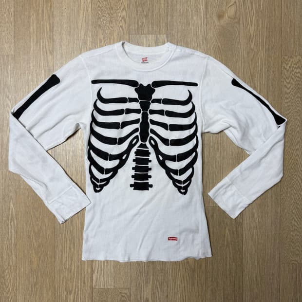 슈프림 헤인즈 써멀 와플 크루넥 본즈 롱슬리브S