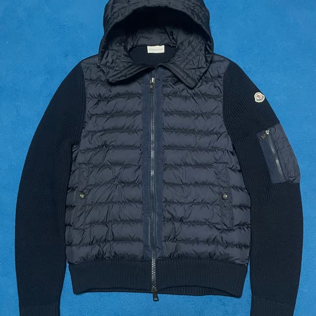 백화점판 새상품급 정품 몽클레어 니트패딩 울 후드 가디건