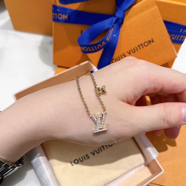 루이비통 목걸이