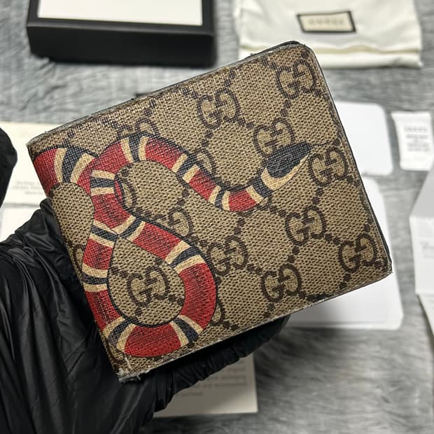 구찌 킹스네이크 반지갑 