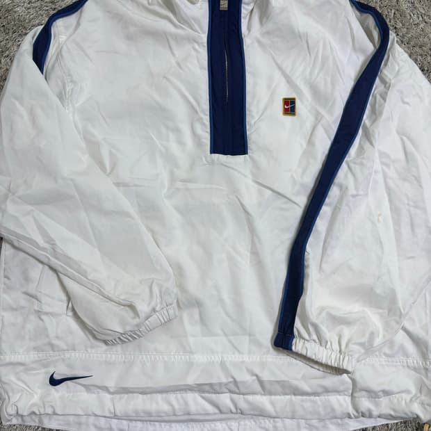 일본판 나이키 반집업 바람막이자켓 사이즈 105