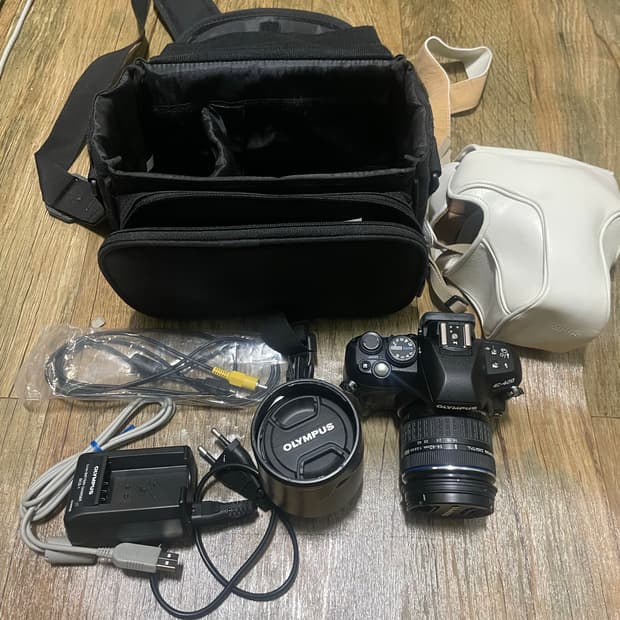 [미사용 새상품] 올림푸스 E-420 DSLR 풀세트