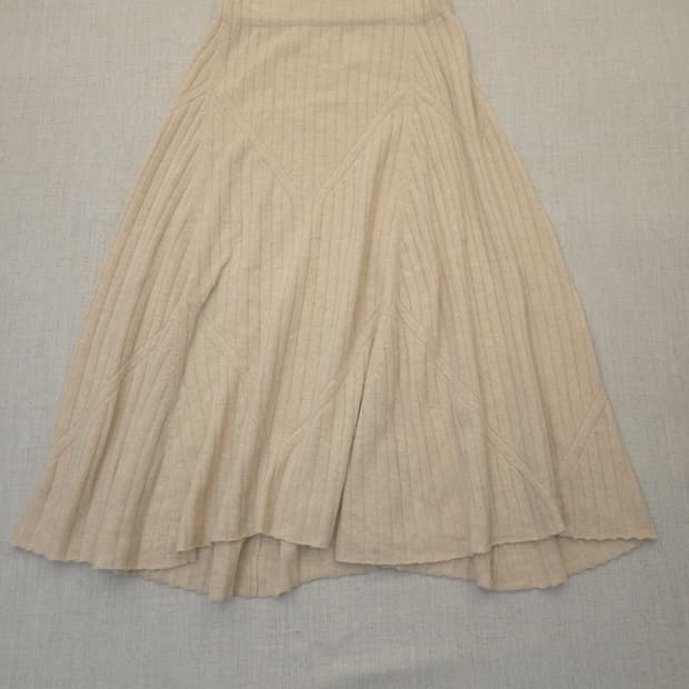 쿠메 아이보리 캐시미어 니트 플레어 스커트