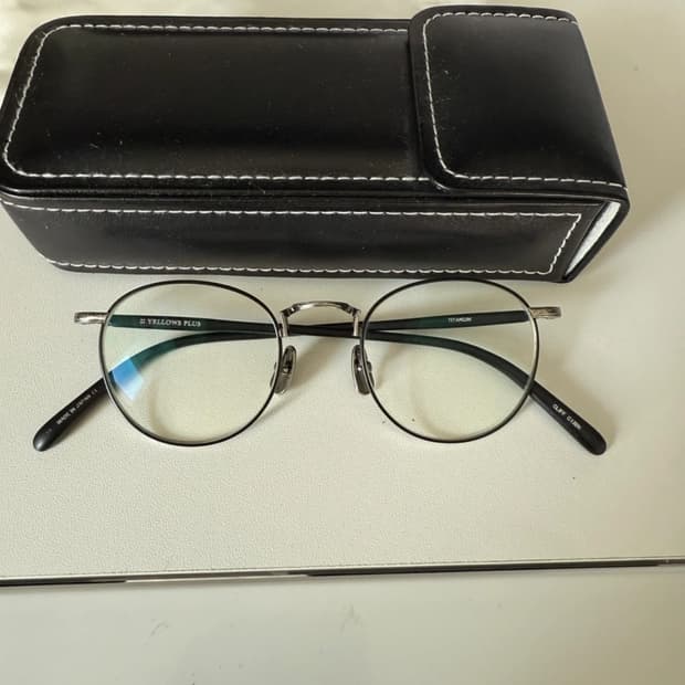 옐로우즈 플러스 클리프 CLIFF C13BK 티타늄 안경테