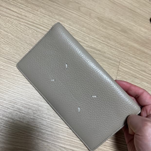 마르지엘라 베이지 장지갑