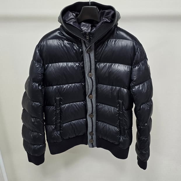 몽클레어 패딩 3사이즈 100 판매