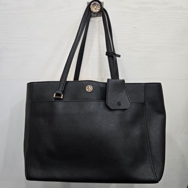 TORYBURCH 토리버치 숄더백 가방! 수납공간 넓어요!