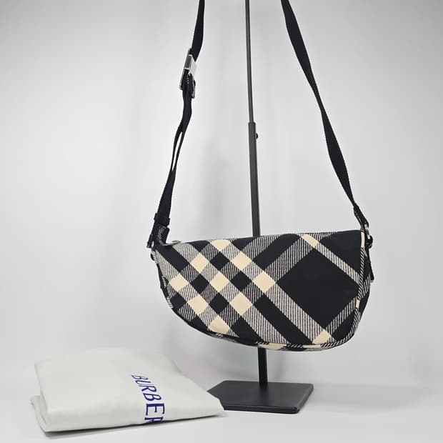 버버리 쉴드 체크 스몰 크로스백