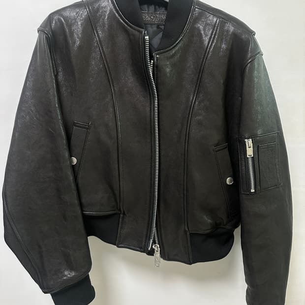 느와르라르메스 스탠다드 MA-1 가죽자켓 블랙