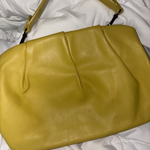 베라왕 머스타드 옐로우 토트백