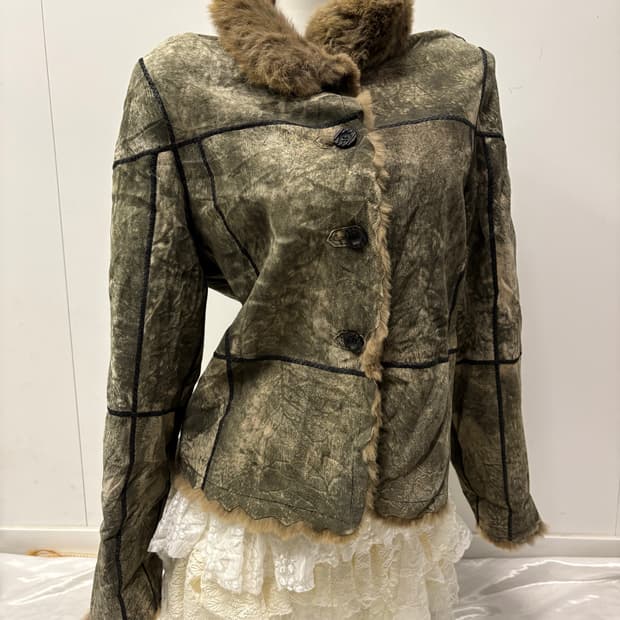 Y2k 레빗퍼 무스탕