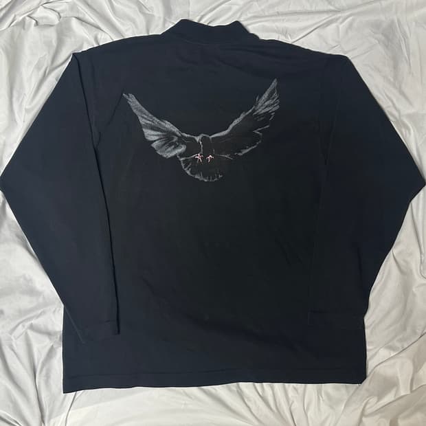 이지 갭 엔지니어드 바이 발렌시아가 도브 롱슬리브