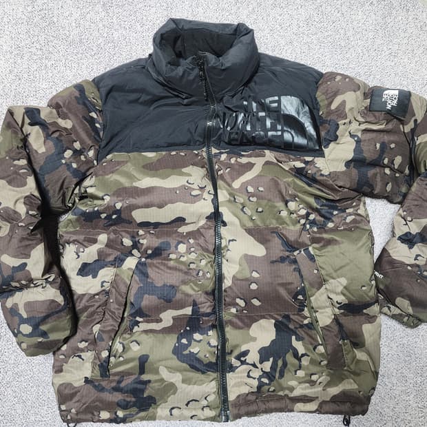 노스페이스 노벨티 카모 밀리터리 눕시 패딩