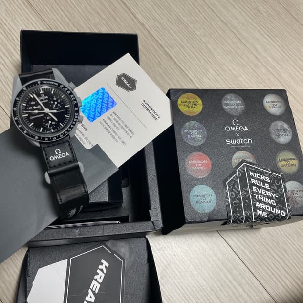 오메가X스와치 문스와치 머큐리 풀박스입니다