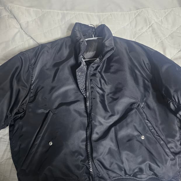 쿠어 스탠드 칼라 넥 다운 푸퍼 m