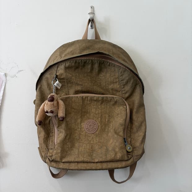 94. 키플링 골드 백팩