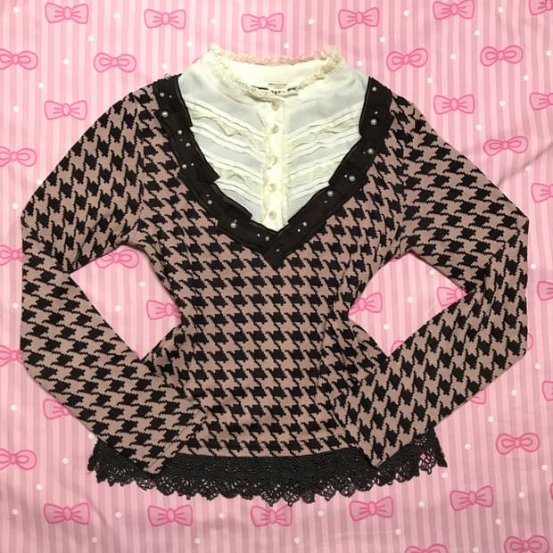 엑시즈팜 라떼맛 레이어드 블라우스