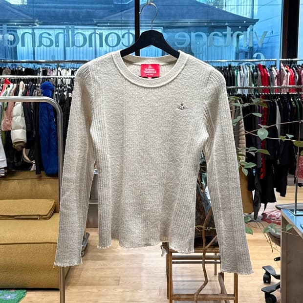 비비안 웨스트우드 레드라벨 베이지 orb자수 니트 