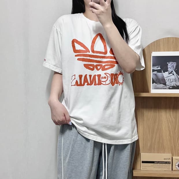 [정품] 아디다스 화이트 오렌지 프린팅 반팔티 [ L ]