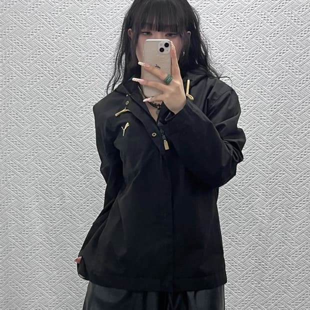 푸마 스포티 키치 올드스쿨 자메이카 바람막이 자켓 M C09995