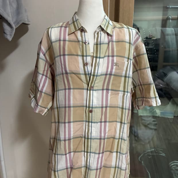 버버리 뮤트 셔츠