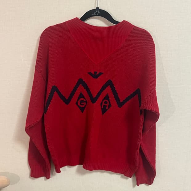 조르지오 아르마니 빨간색 빈티지니트