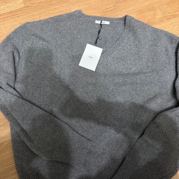 타일레 파르마 울 브이넥 니트 그레이