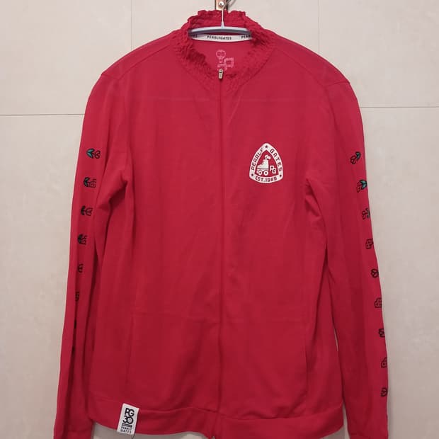 파리게이츠 정품 여성 점퍼 1 사이즈 (85 ~ 90 사이즈)