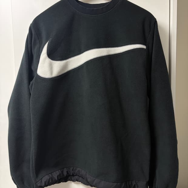 나이키 빅 스우시 플리스 스웻셔츠