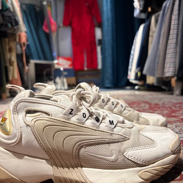 나이키 줌 2K 스니커즈