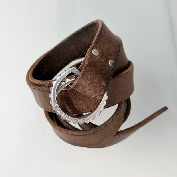 논네이티브 스파이크 써클 레더 벨트