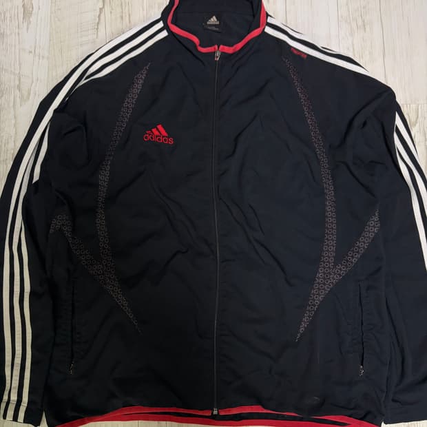 [110] 아디다스 프레데터 PREDATOR 바람막이